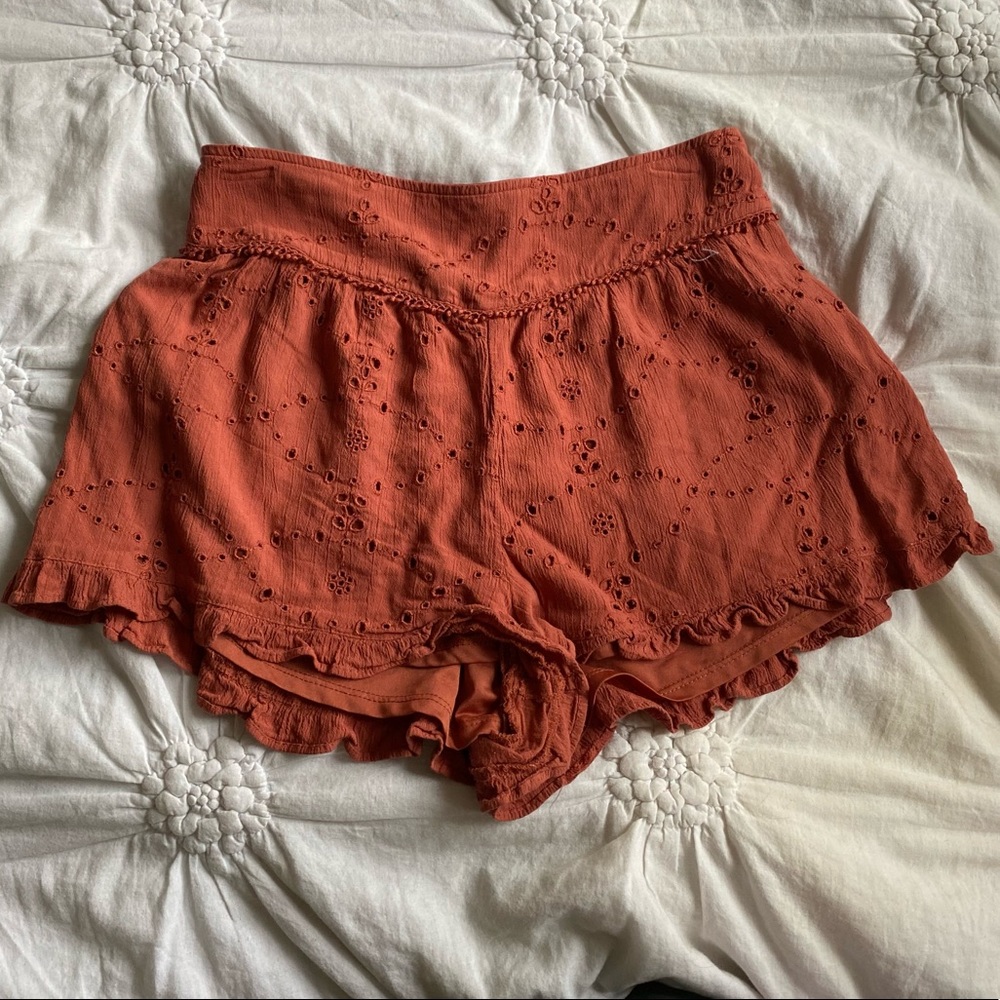 M pale red flowy shorts, American Eagle